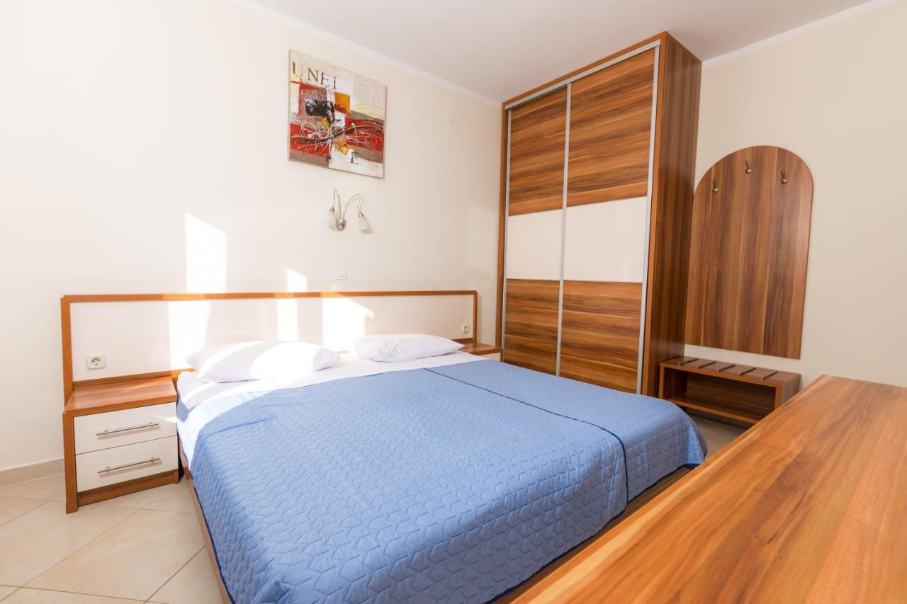Pansion Croatia Bed & Breakfast Starigrad Paklenica Exterior photo