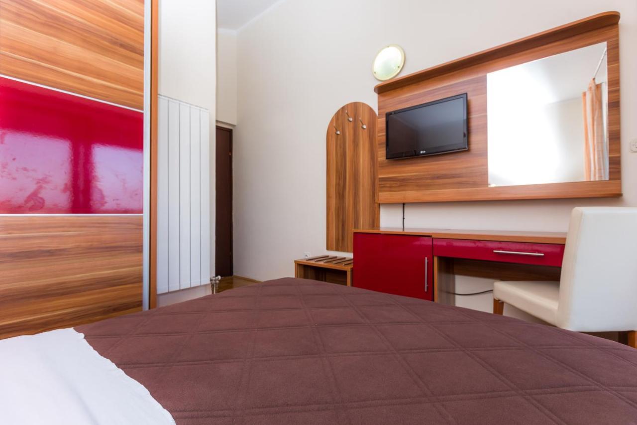 Pansion Croatia Bed & Breakfast Starigrad Paklenica Exterior photo