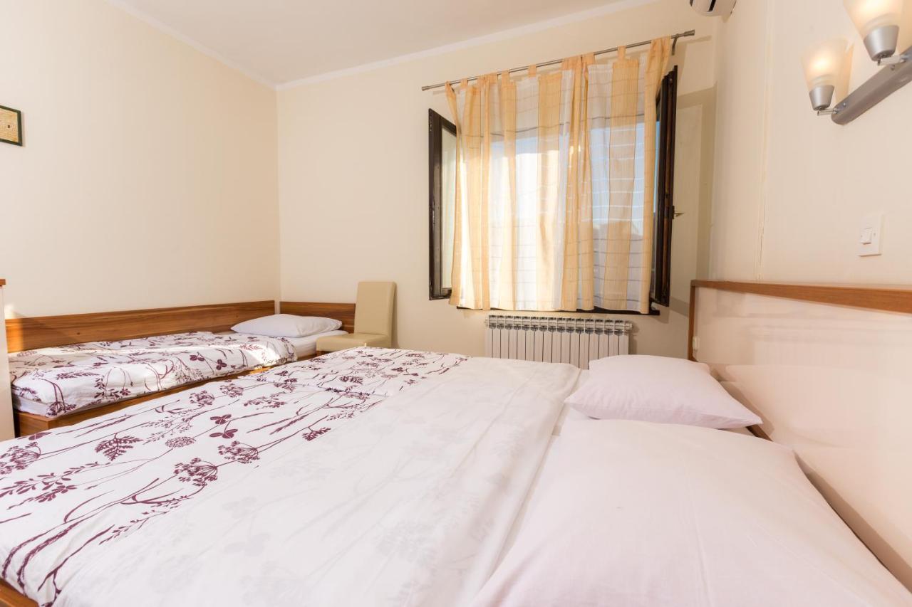 Pansion Croatia Bed & Breakfast Starigrad Paklenica Exterior photo